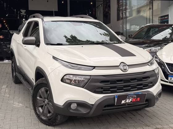 FIAT TORO 1.8 16V EVO FLEX FREEDOM AT6 FIAT TORO 1.8 16V EVO FLEX FREEDOM AT6
